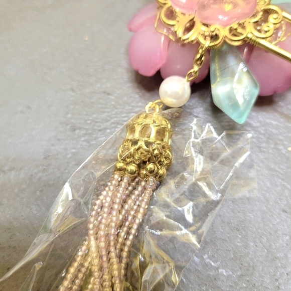 HANDMADE Glass Flower Pearl Hairpin [Brand New] - Picture 7 of 8